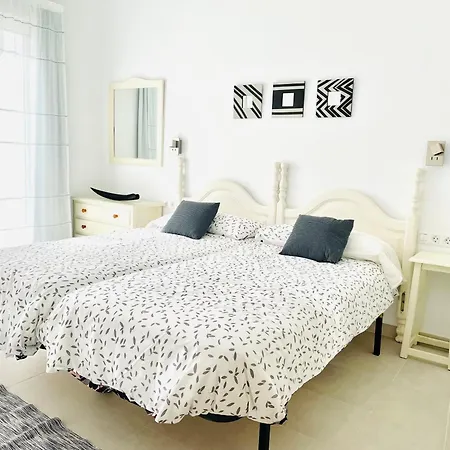 Lovely Casa Tamaide - - *
