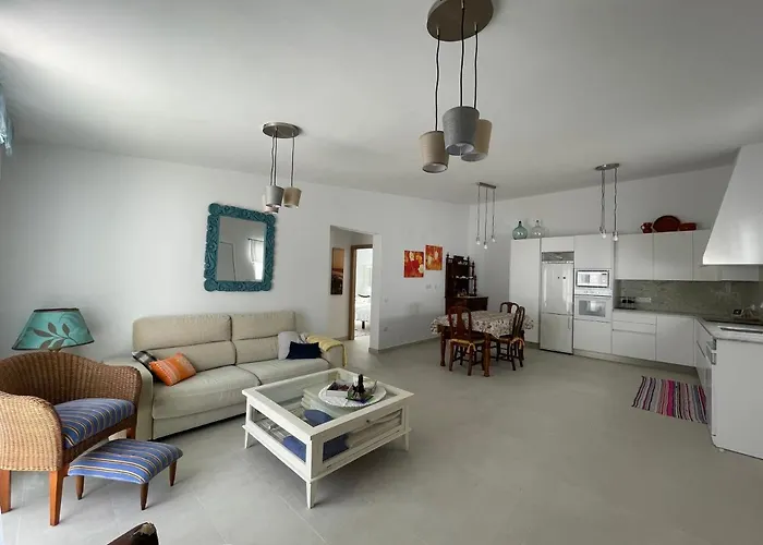 Lovely Casa Tamaide - - *