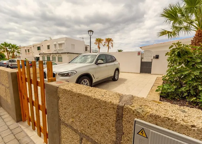 Сasa de vacaciones Lovely Casa Tamaide - - *